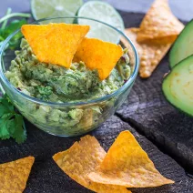 Guacamole chlorellával és moringával