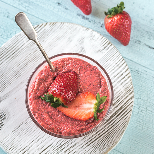 „Anti-Aging” epres chia puding csipkebogyóval