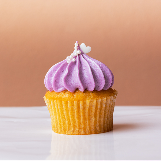 Karácsonyi cupcake acai bogyós krémmel