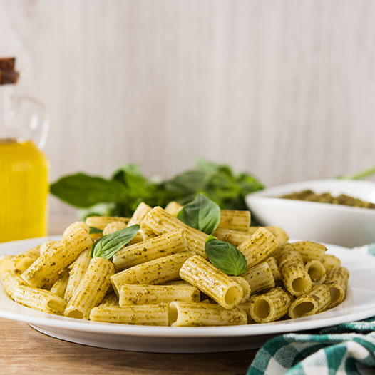 Tészta chlorella pestóval
